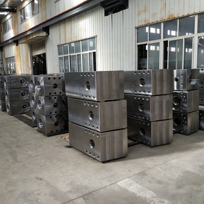 SCM440ブロックの鍛造材L6の工具鋼のブロックはステンレス鋼のブロックを造った