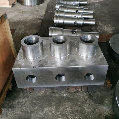 SCM440ブロックの鍛造材L6の工具鋼のブロックはステンレス鋼のブロックを造った